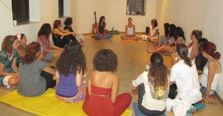 מעגל הקשבה  one billion rizing